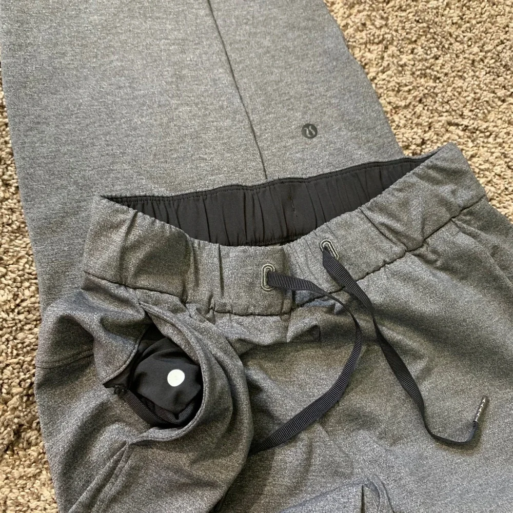 Lululemon‎ On The Fly Pant Heathered Charcoal Grey Joggers Women Size 2